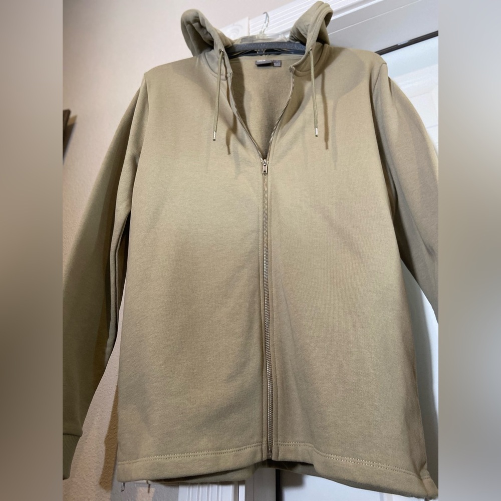 Asos~NWOT~Men’s~Muted Green Khaki~Zip Up~Drawstring Hoodie~Long Sleeve~Size M - Picture 5 of 13